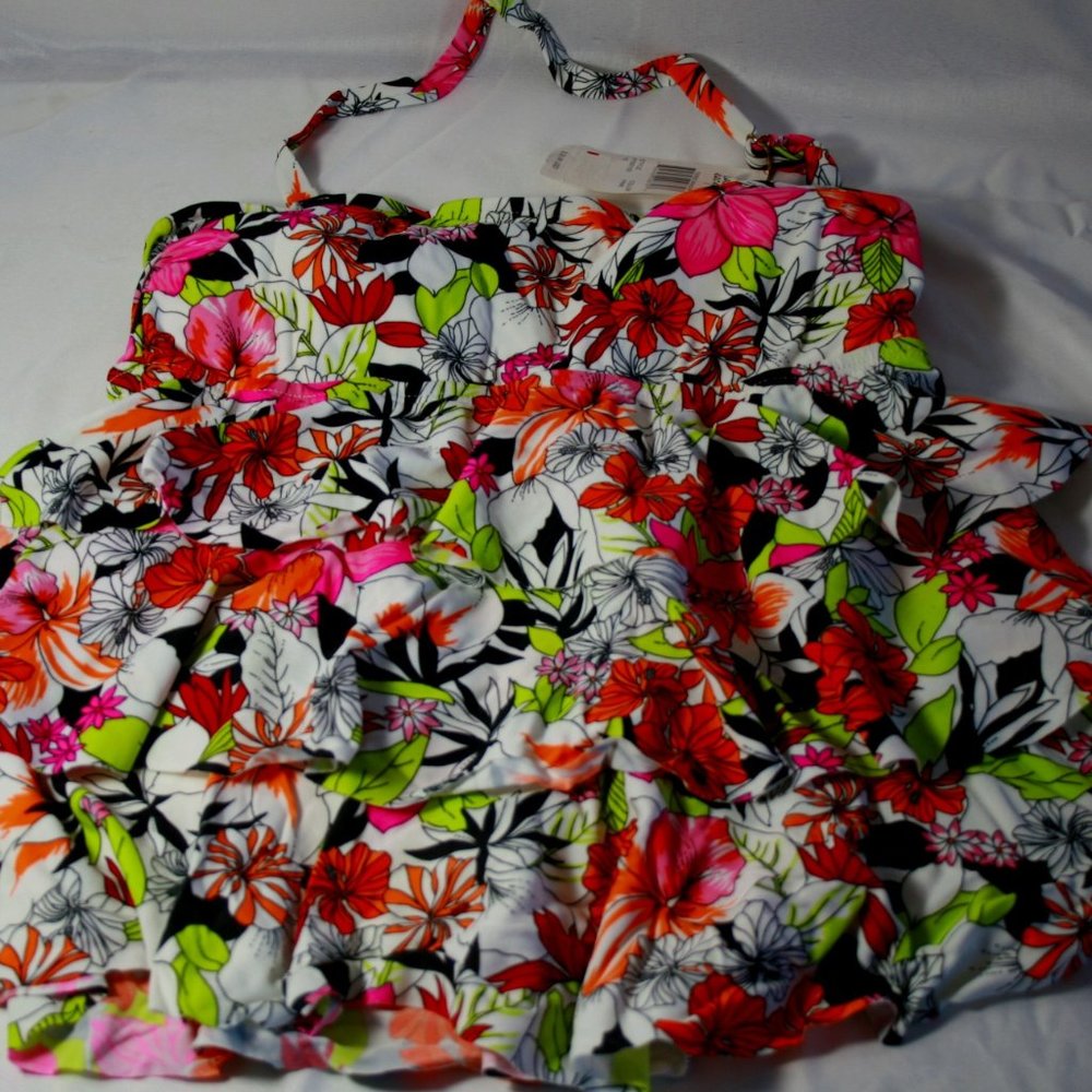 NWT Island Escape Women's Swimwear Sz 10 2pc